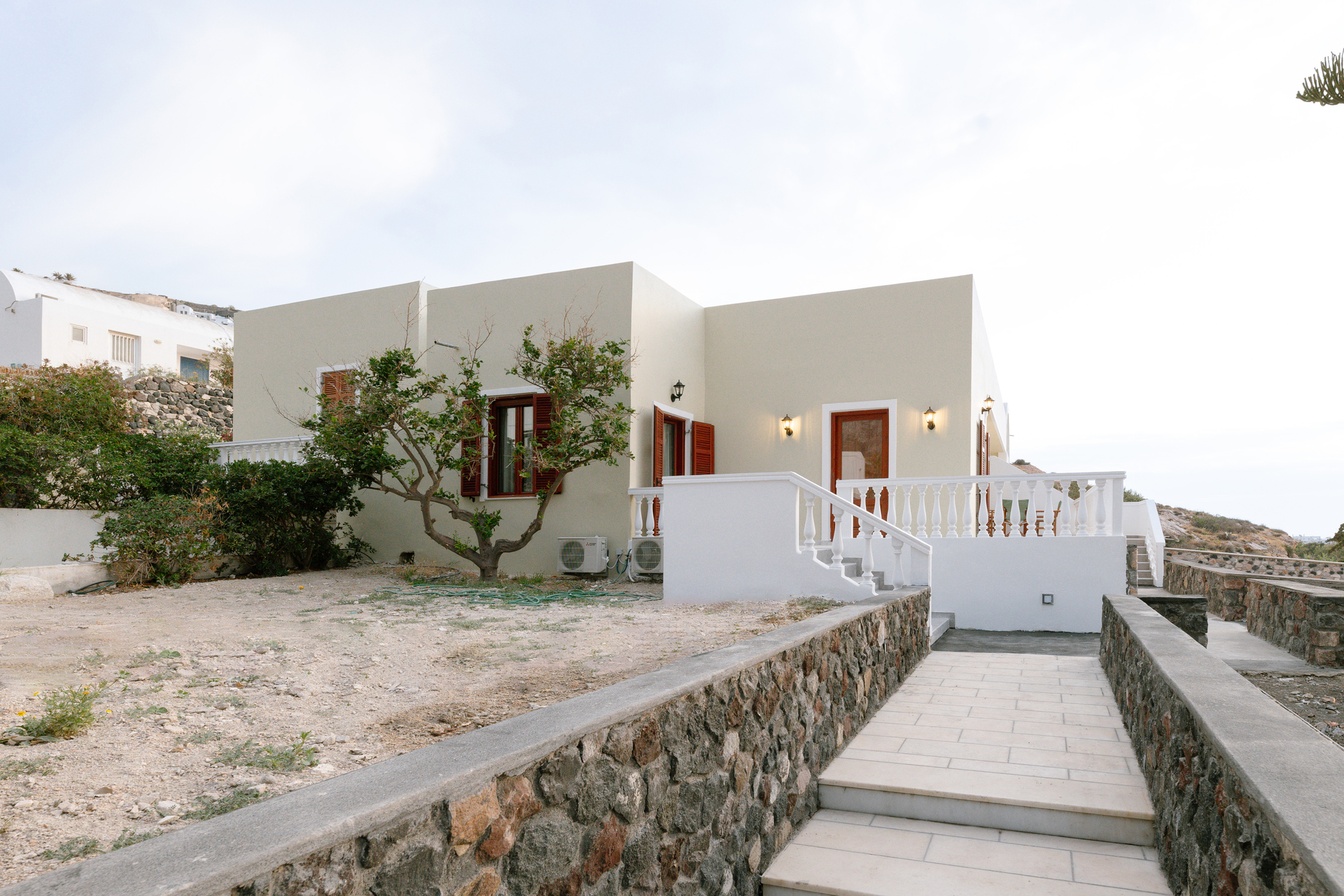 SantoriniKaminiaEksoteriko-9